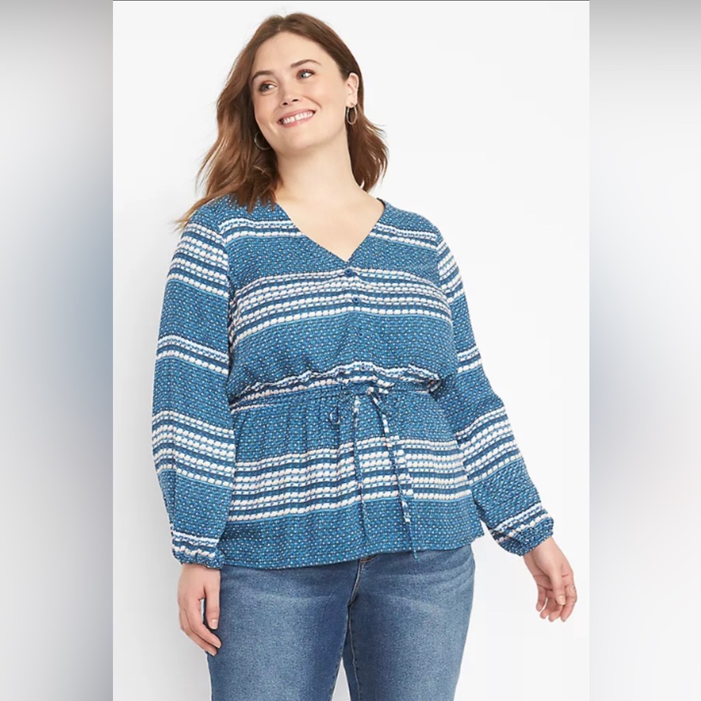 Lane Bryant Baby Doll striped blouse w/ adjustable drawstring. Sz 18. Small hole